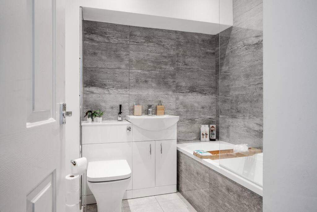 Manchester Urban Chic Hideaway ภายนอก รูปภาพ